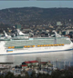 Oslo blir lilleputtland sammenlignet med dette skipet. Foto: VG.
