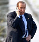 Berlusconi, gir han blaffen? Foto: NRK.