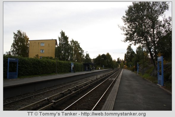 Brattlikollen T-banestasjon sett fra plattformen mot Karlsrud T-banestasjon. Foto: TT.