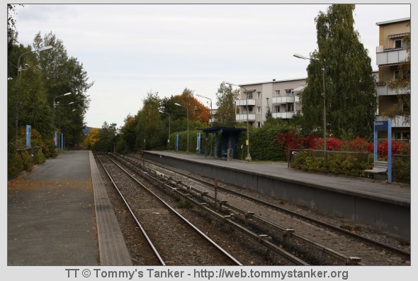Oversiktsbilde av Brattlikollen T-banestasjon fra plattformen mot Karlsrud, vendt mot Ryen T-banestasjon. Foto: TT.