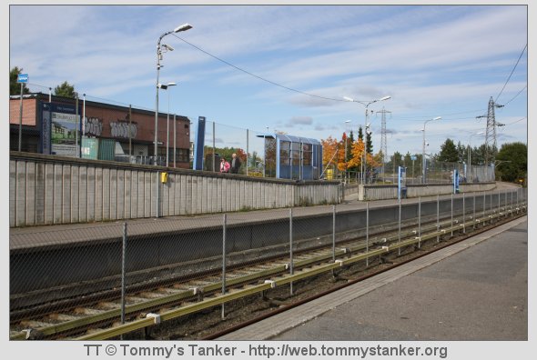 Litt mer av Skullerud T-banestasjon fra plattformen mot Bogerud stasjon. Foto: TT.