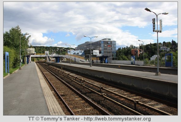 Brynseng T-banestasjon sett fra plattform 1 mot Helsfyr, men i billedretning mot Hellerud T-banestasjon. Foto: TT.