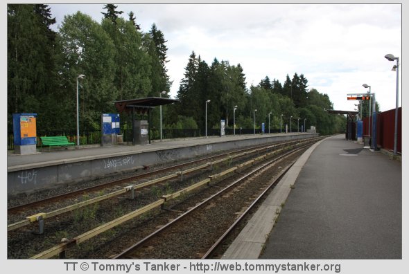 Holmen T-banestasjon sett fra østgående plattform. Foto: TT.