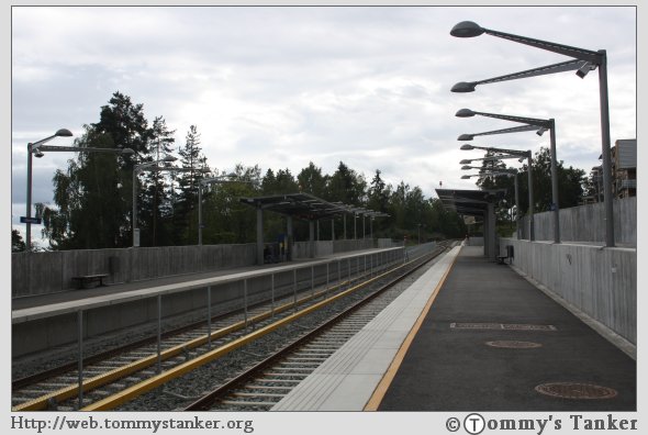 Ullernåsen T-banestasjon sett fra plattformen mot Åsjordet T-banestasjon. Foto: TT.