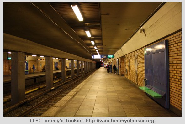 Helsfyr T-banestasjon sett fra plattformen mot Ensjø stasjon. Foto: TT.
