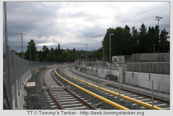 Skinnegangen videre mot Jar Stasjon. Foto: TT.