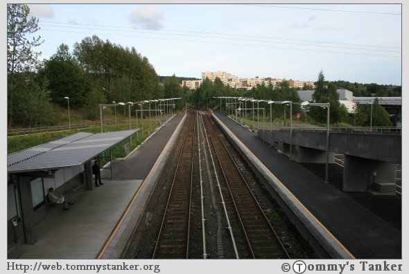 Et komplett oversiktsbilde over Rommen T-banestasjon. Foto: TT.