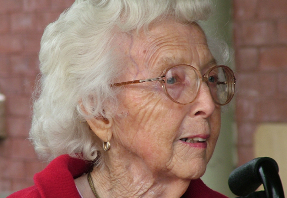 Bestemor på anbud? Nei, gi hun en verdig alderdom uansett. Foto: SXC.
