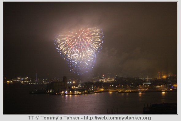 Hurra! Et helt nytt år. 2 0 1 4. Foto: TT.